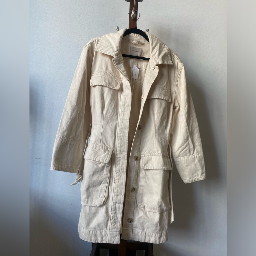 Banana Republic Tan Linen Trench Coat with Belt